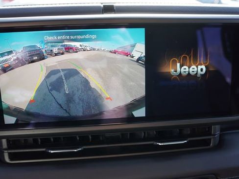 Certified 2025 Jeep Wrangler Unlimited Rubicon 4xe w/ Safety Group image 34