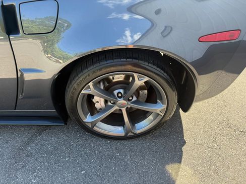 Used 2010 Chevrolet Corvette Grand Sport w/ Preferred Equipment Group RWD image 11
