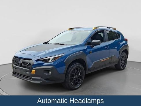 Used 2025 Subaru Crosstrek 2.5i Wilderness AWD/4WD image 4