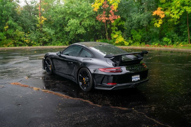 Used 2018 Porsche 911 GT3 RWD image 31