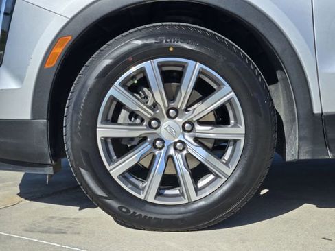 Used 2022 Cadillac XT4 Sport w/ Comfort Package FWD image 11