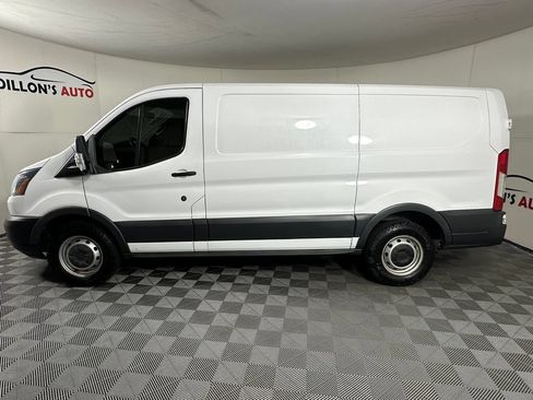 Used 2016 Ford Transit 150 130 Low Roof RWD image 3