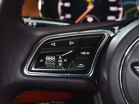 Used 2021 Bentley Continental GT image 33