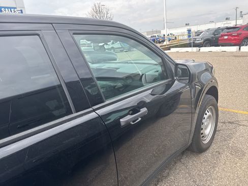 Used 2025 Ford Maverick XL w/ 4K Tow Package image 7