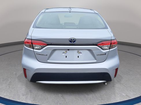 Used 2022 Toyota Corolla LE w/ Premium Interior Package FWD image 6