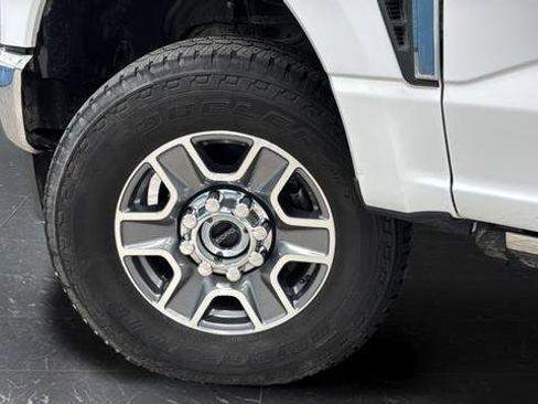 Used 2023 Ford F250 Lariat w/ Lariat Ultimate Package image 40