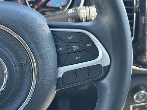 Used 2020 Jeep Compass Limited image 23