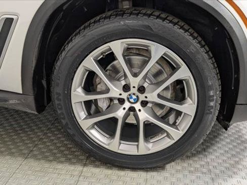 Used 2023 BMW X5 xDrive40i w/ Premium Package AWD/4WD image 37