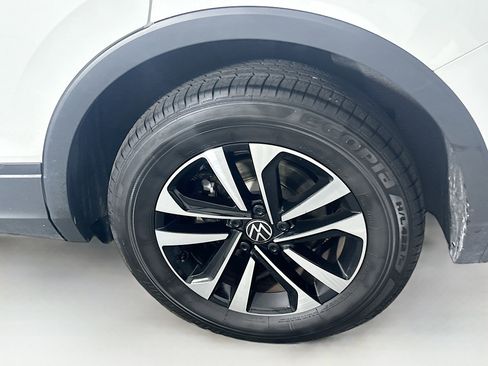 Used 2024 Volkswagen Tiguan S image 11