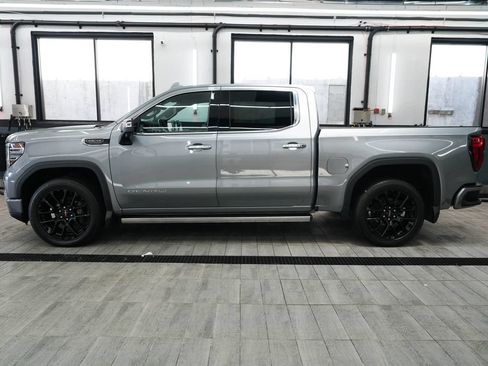 Used 2023 GMC Sierra 1500 Denali w/ Denali Reserve Package AWD/4WD image 4