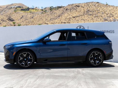 Used 2025 BMW iX M60 AWD/4WD image 3