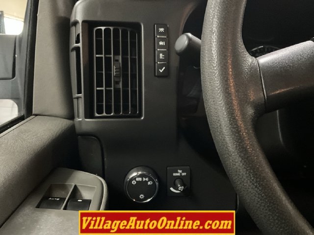 Used 2019 Chevrolet Express 2500 RWD image 20