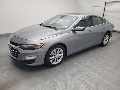Used 2024 Chevrolet Malibu LT FWD image 2