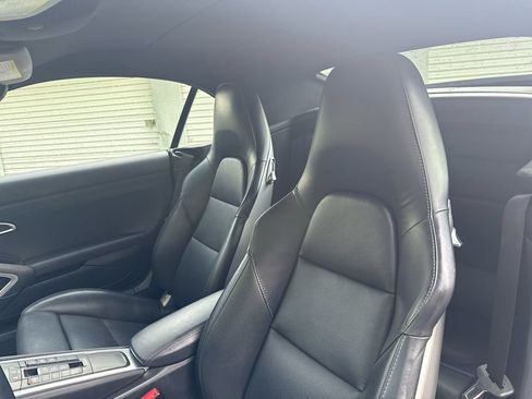 Certified 2017 Porsche 911 Carrera 4S AWD/4WD image 9