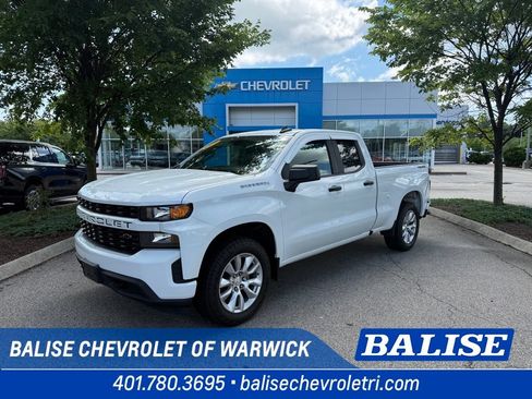 Used 2019 Chevrolet Silverado 1500 Custom w/ Custom Value Package AWD/4WD image 1