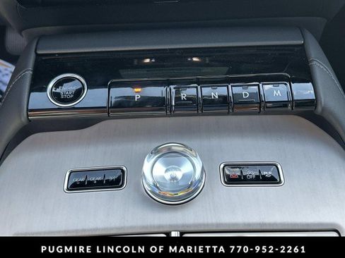 New 2025 Lincoln Navigator L Reserve w/ Jet Appearance Package image 35