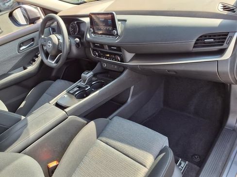 Used 2023 Nissan Rogue SV FWD image 28
