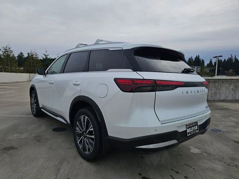 New 2026 INFINITI QX60 Luxe w/ Family Package image 6