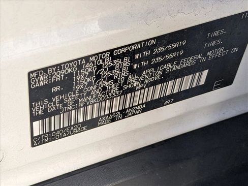 Used 2019 Toyota RAV4 XLE Premium w/ Advanced Technology Package FWD image 15