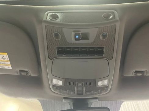 Used 2017 Ford F350 Lariat w/ Lariat Ultimate Package image 19