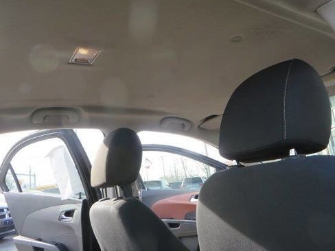 Used 2016 Chevrolet Sonic LT image 41