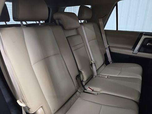 Used 2022 Toyota 4Runner SR5 Premium image 17