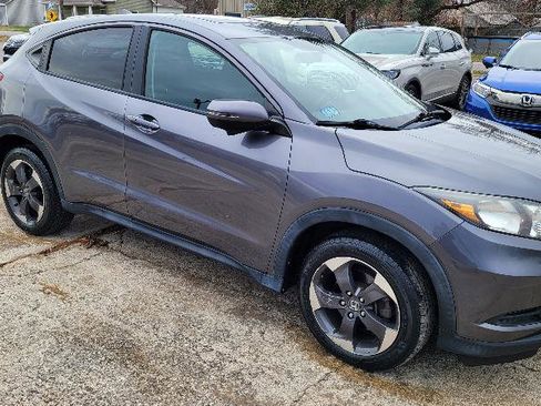 Used 2018 Honda HR-V EX image 5