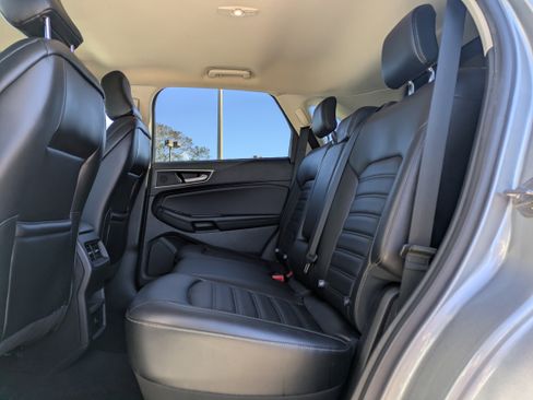 Used 2023 Ford Edge SEL image 14