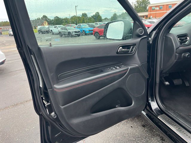 Used 2025 Dodge Durango GT w/ Blacktop Package RWD image 5