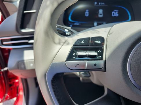 Certified 2025 Hyundai Elantra Sport FWD image 12