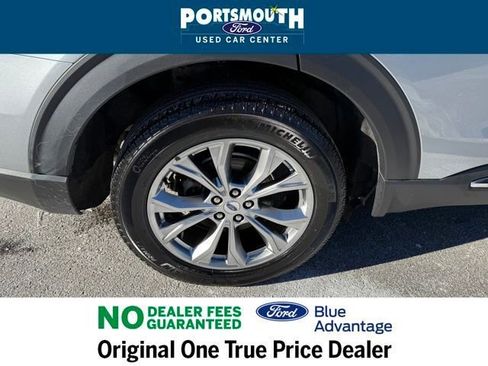Used 2022 Ford Explorer XLT w/ Equipment Group 202A image 34