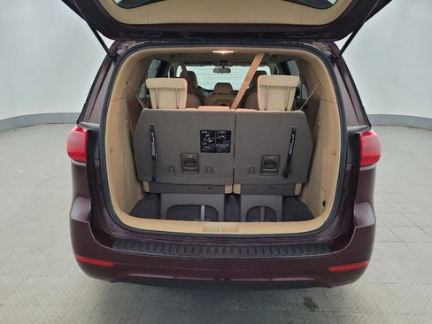 Used 2018 Kia Sedona LX FWD image 29