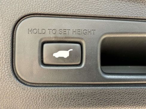 Certified 2023 Acura MDX FWD w/ Technology Package image 33