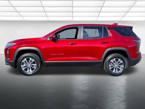 New 2026 Chevrolet Equinox LT FWD image 2