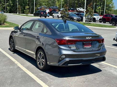 Used 2024 Kia Forte LXS FWD image 8