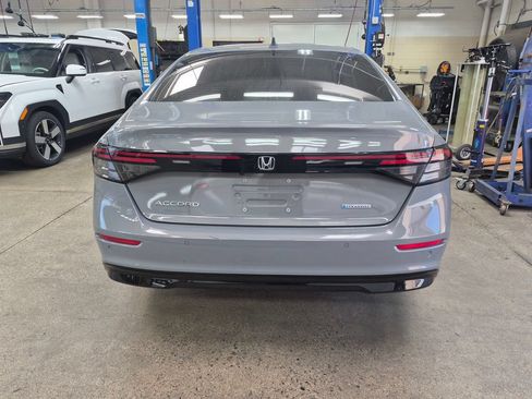 Used 2025 Honda Accord EX-L image 7