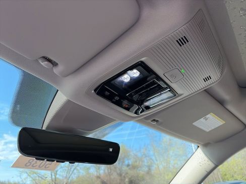New 2026 Volkswagen Atlas Peak Edition AWD/4WD image 18