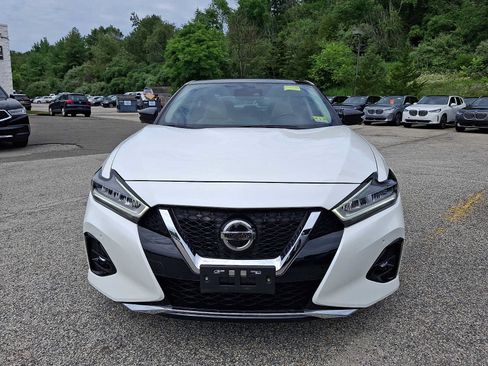 Used 2021 Nissan Maxima Platinum w/ Sport Mat Group FWD image 2