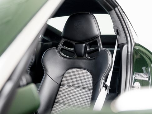 Used 2018 Porsche 911 GT3 RWD image 22