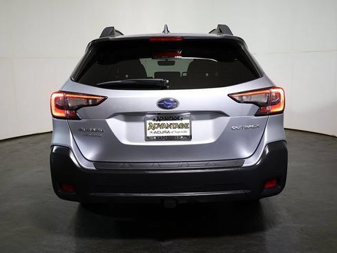 Used 2024 Subaru Outback Premium AWD/4WD image 10