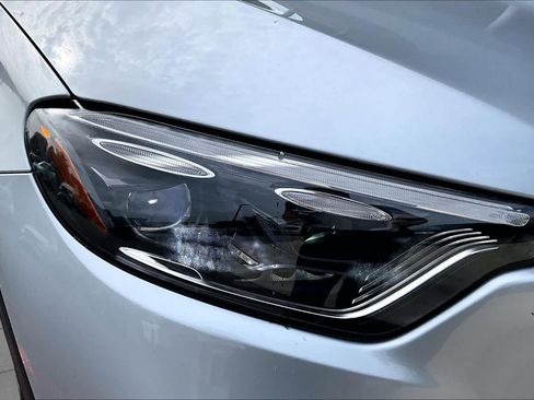 Used 2023 Mercedes-Benz GLC 300 image 27