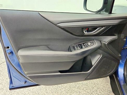 Used 2022 Subaru Outback Premium image 11