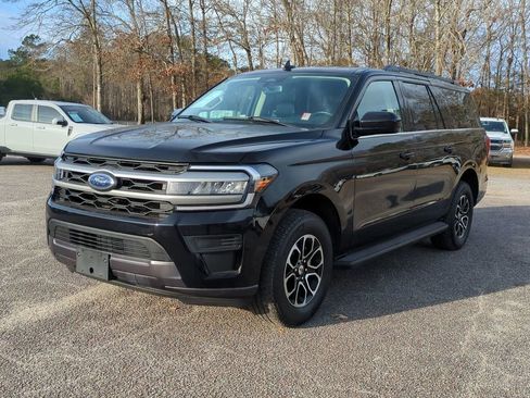Used 2024 Ford Expedition Max XLT image 8