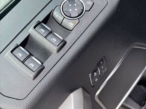 Used 2020 Ford F150 Lariat image 14