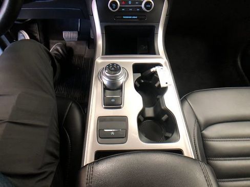 Certified 2024 Ford Edge SEL w/ Convenience Package AWD/4WD image 19