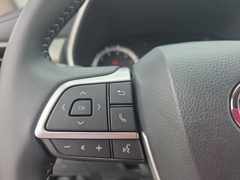 Certified 2026 Toyota Highlander XLE AWD/4WD image 23