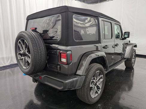 Used 2024 Jeep Wrangler Sport S image 5