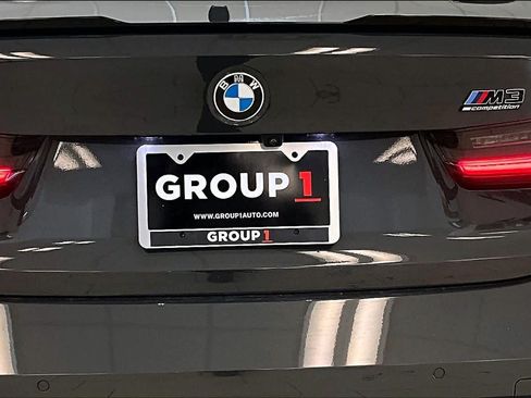 Used 2025 BMW M3 Competition RWD image 9