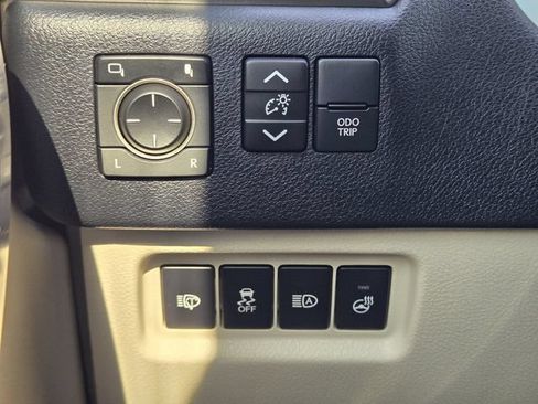 Used 2023 Lexus GX 460 Premium AWD/4WD image 21