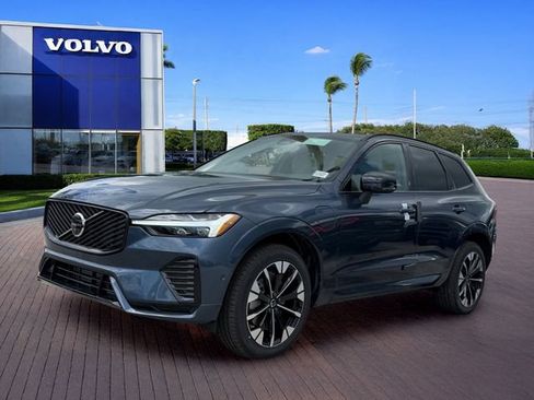 New 2026 Volvo XC60 T8 Plus AWD/4WD image 3